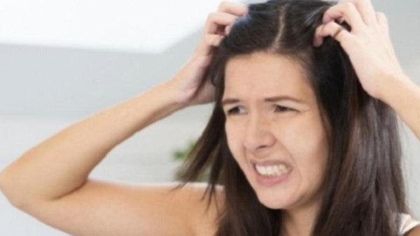 Porque o Mega Hair coça tanto ?